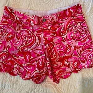 Lilly Pulitzer Pink & White Shorts Size 4